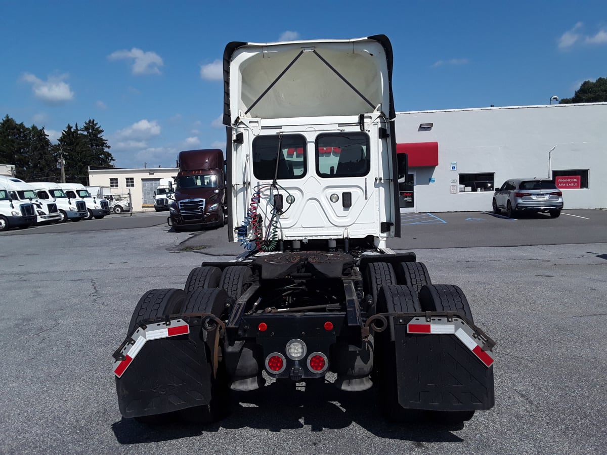 2017 Freightliner/Mercedes CASCADIA 125 672006