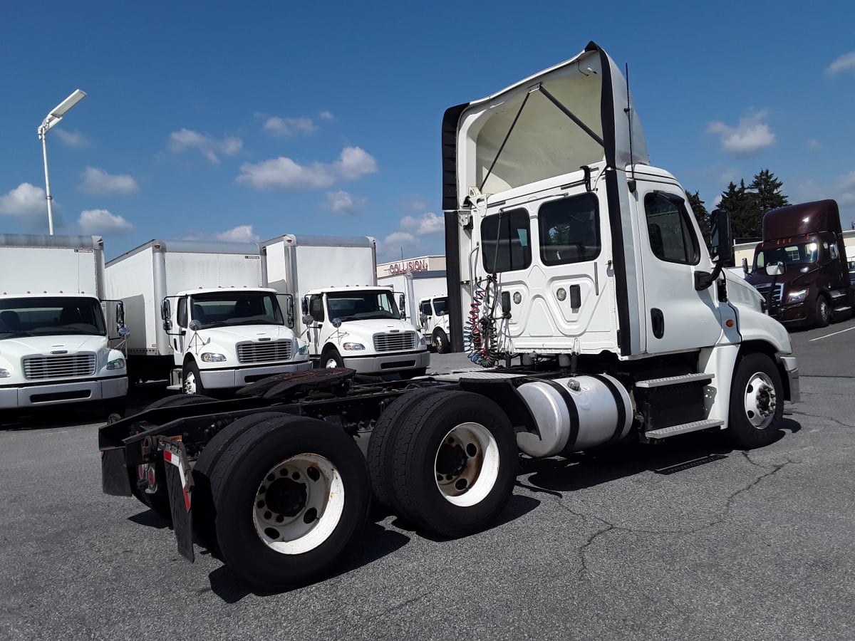 2017 Freightliner/Mercedes CASCADIA 125 672006