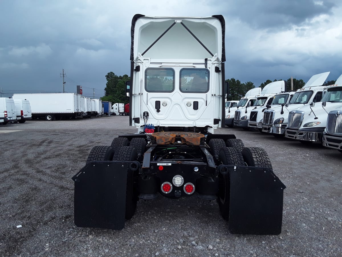 2017 Freightliner/Mercedes CASCADIA 125 672010