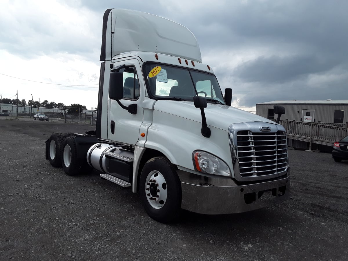 2017 Freightliner/Mercedes CASCADIA 125 672010