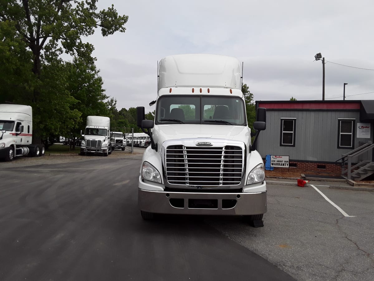 2017 Freightliner/Mercedes CASCADIA 125 672014