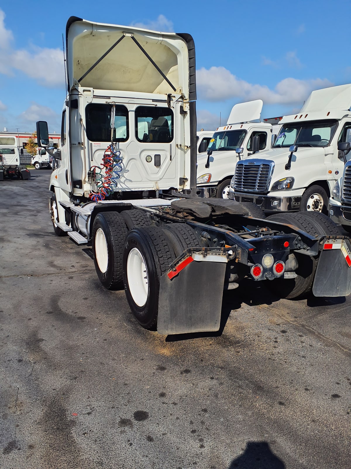 2017 Freightliner/Mercedes CASCADIA 125 672019