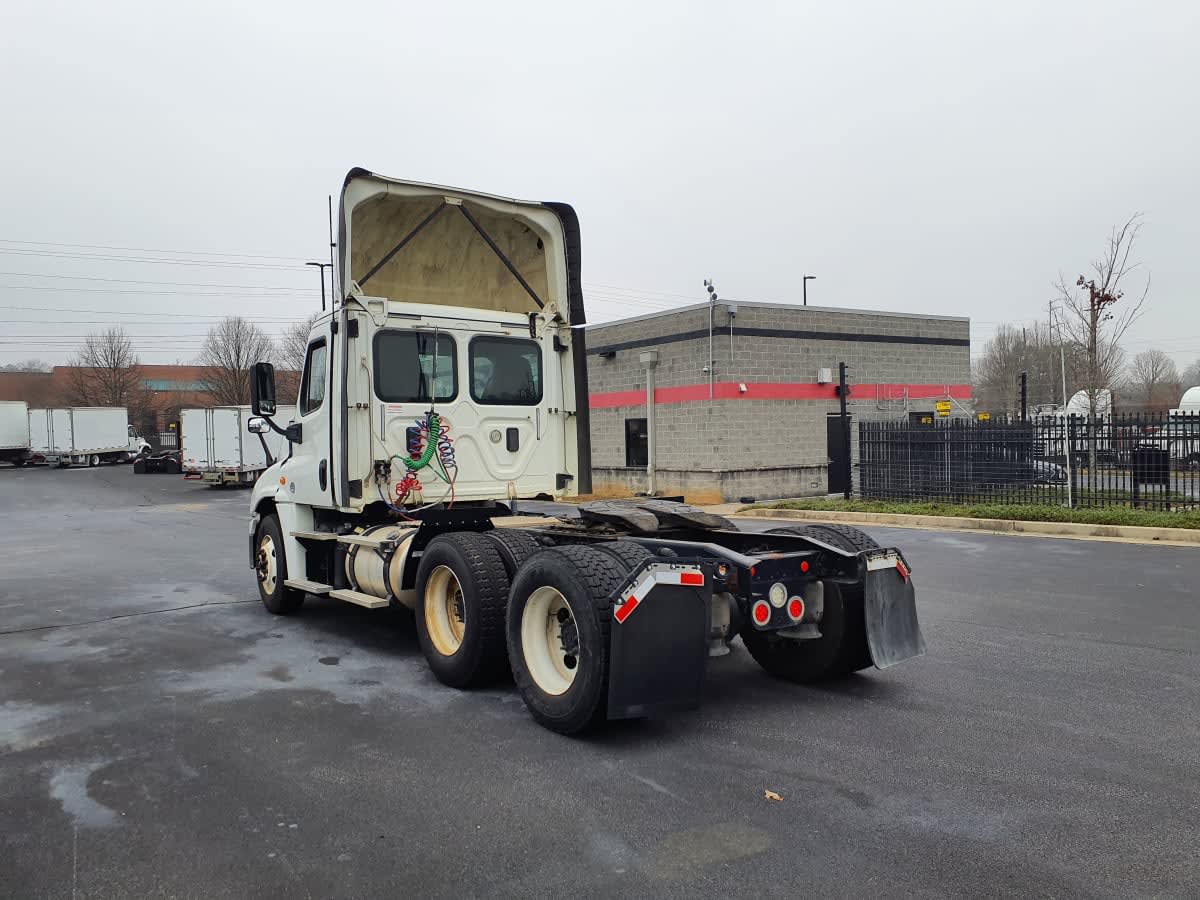 2017 Freightliner - image 6