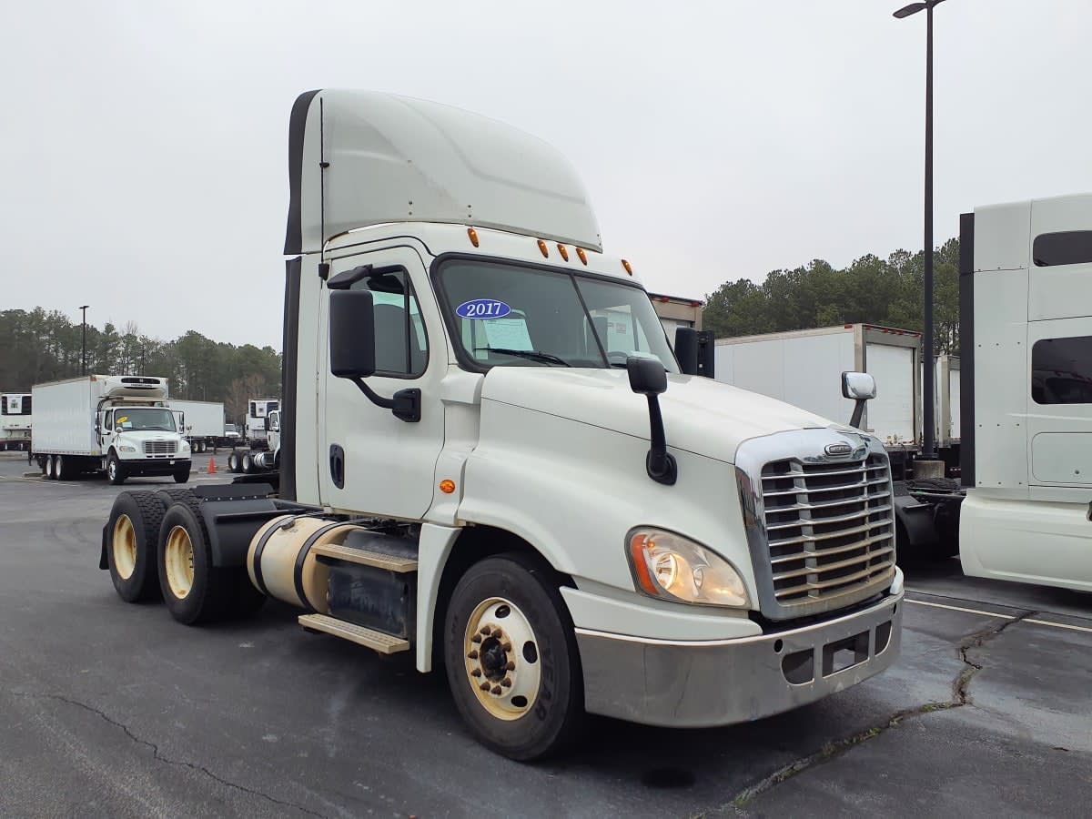 2017 Freightliner/Mercedes CASCADIA 125 672022 2017 Freightliner/Mercedes CASCADIA 125 672022