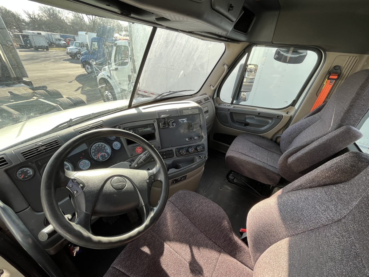 2017 Freightliner - image 7