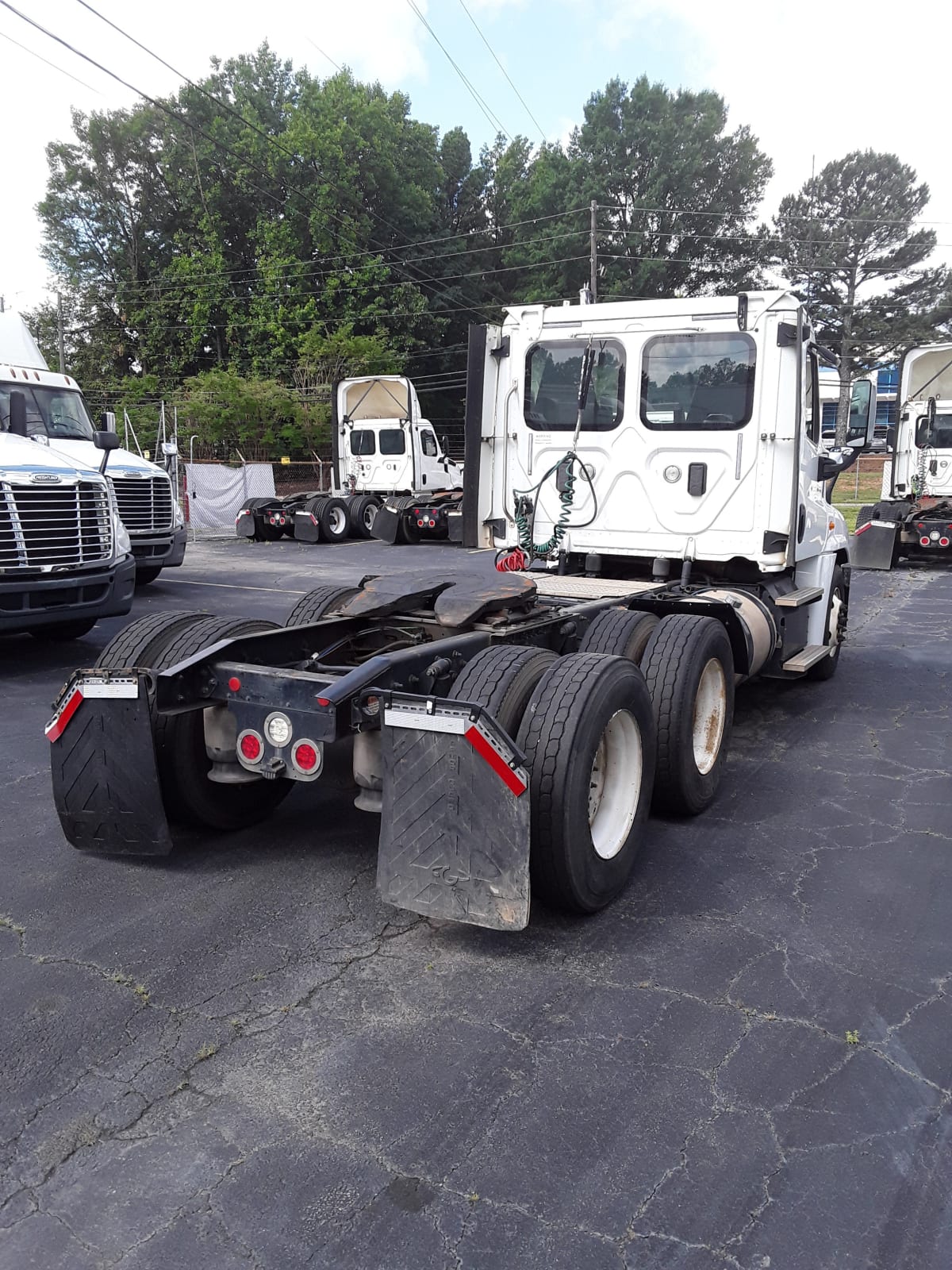 2017 Freightliner/Mercedes CASCADIA 125 672031