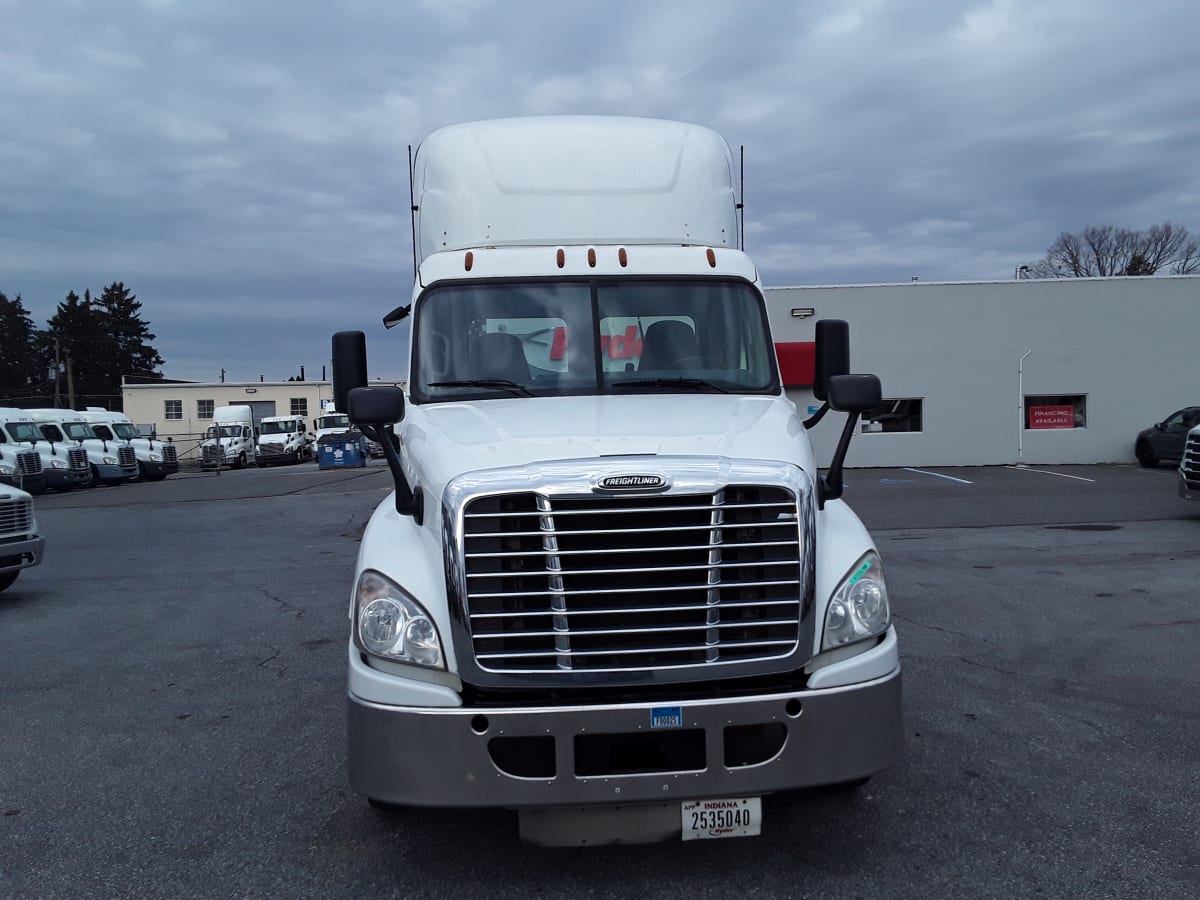 2017 Freightliner/Mercedes CASCADIA 125 672050