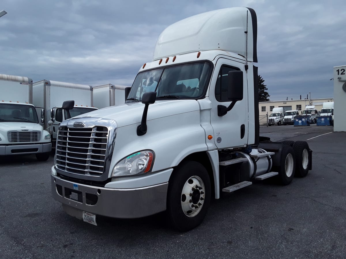 2017 Freightliner/Mercedes CASCADIA 125 672050