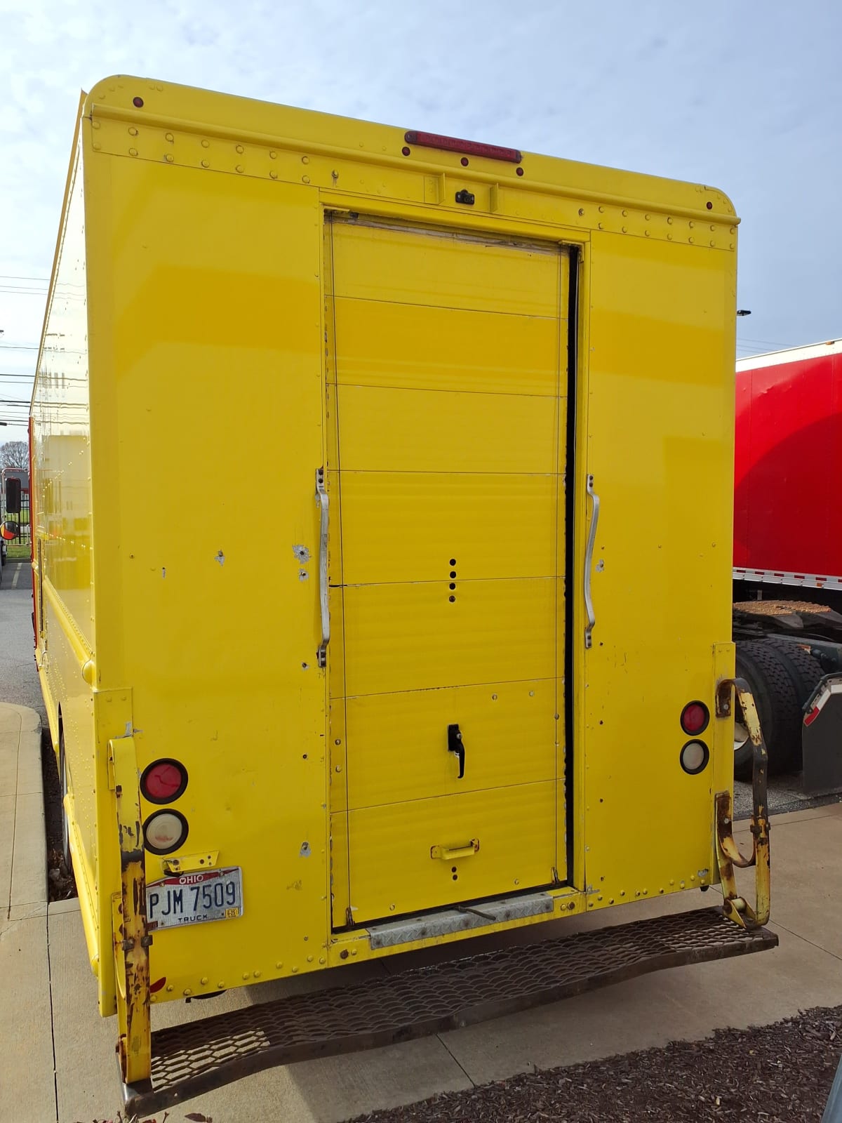 2017 Frtlr Custom Chassis Corp MT55 672074