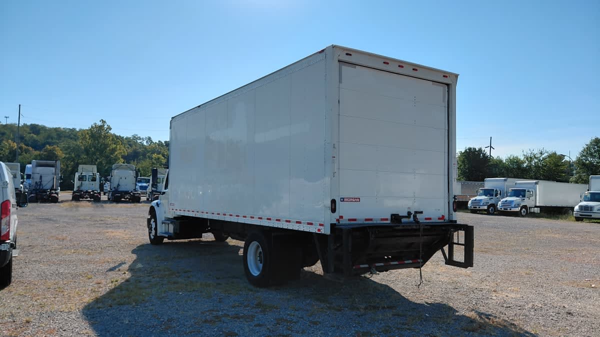 2017 Freightliner M2 106 672113