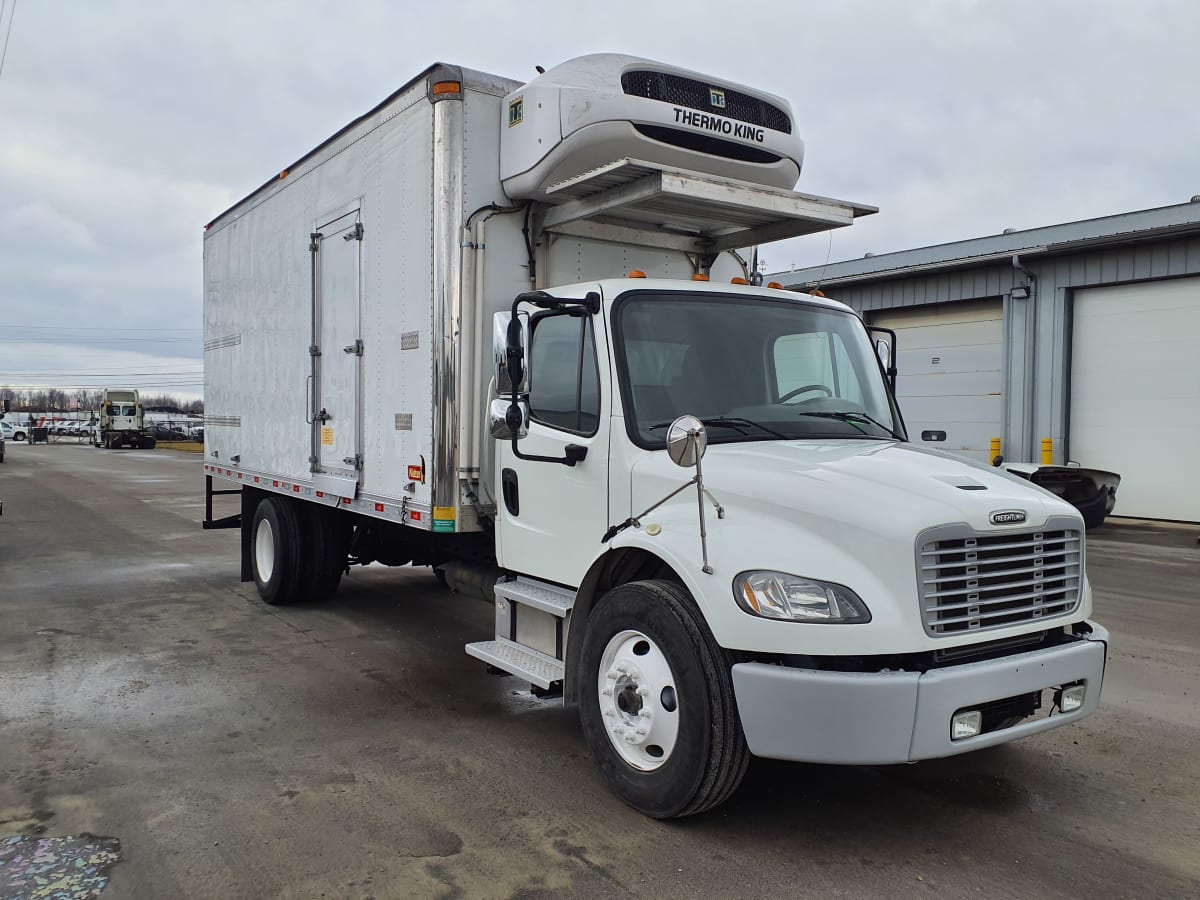 2017 Freightliner/Mercedes M2 106 672138