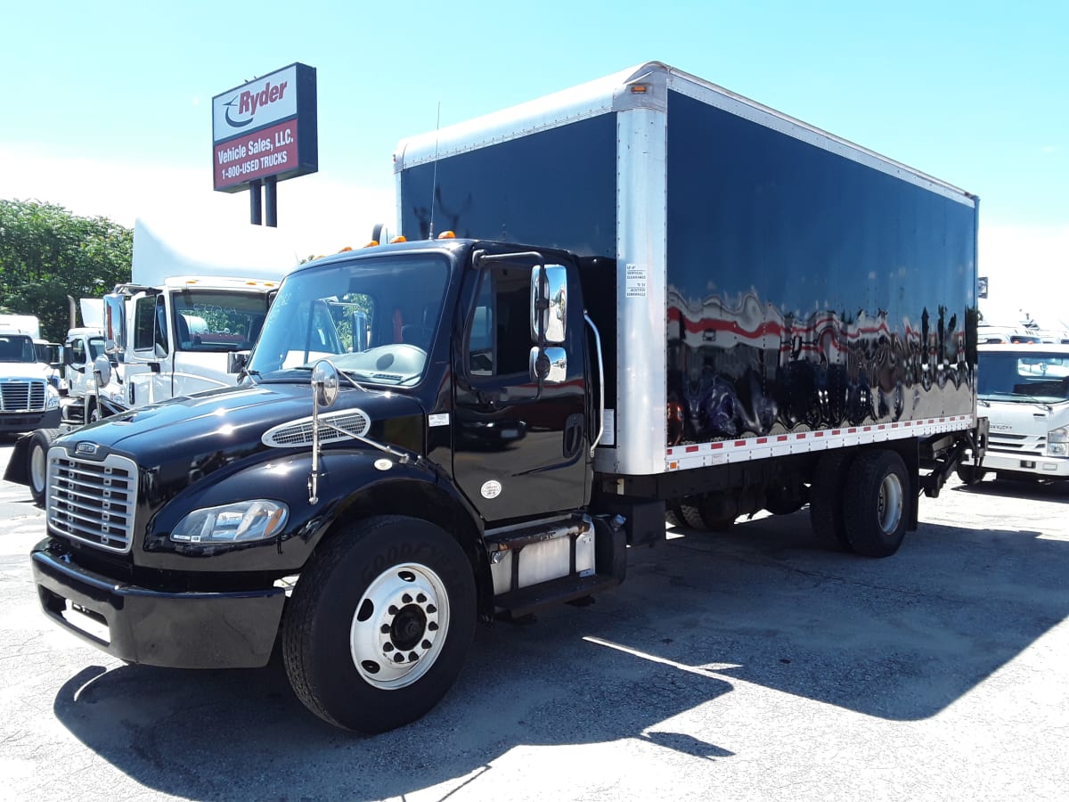 2017 Freightliner/Mercedes M2 106 672162