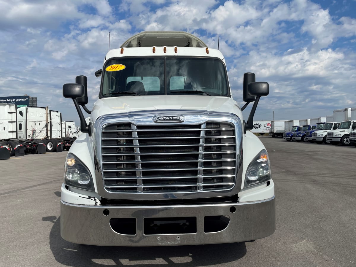 2017 Freightliner/Mercedes CASCADIA 125 672248