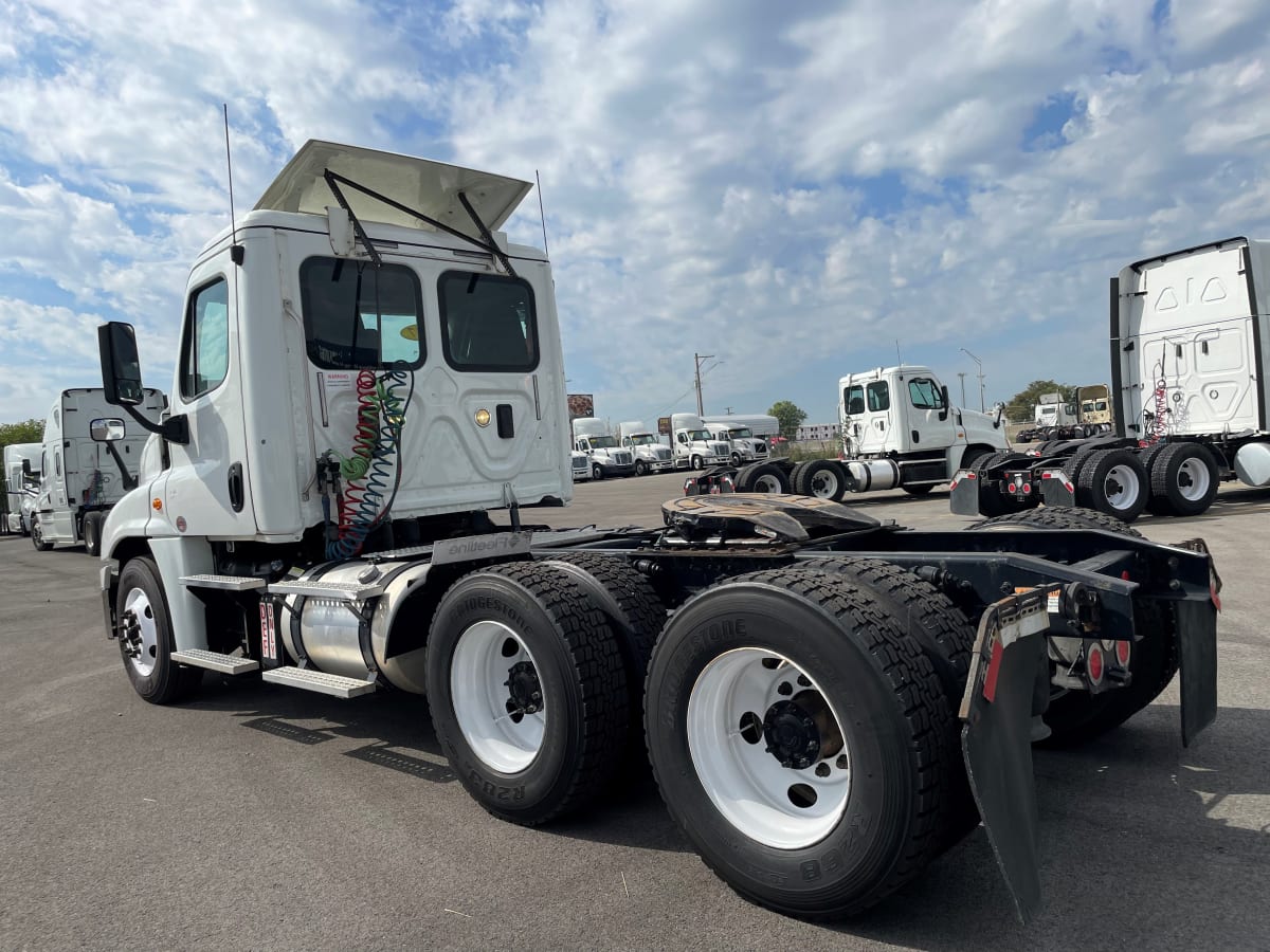 2017 Freightliner/Mercedes CASCADIA 125 672248