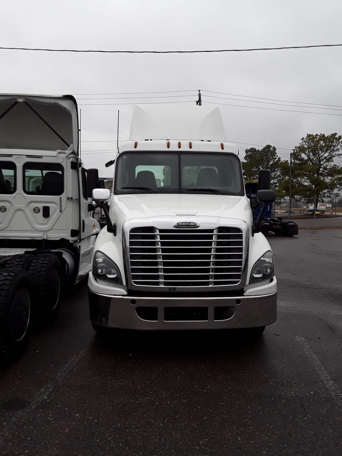 2017 Freightliner/Mercedes CASCADIA 125 672250