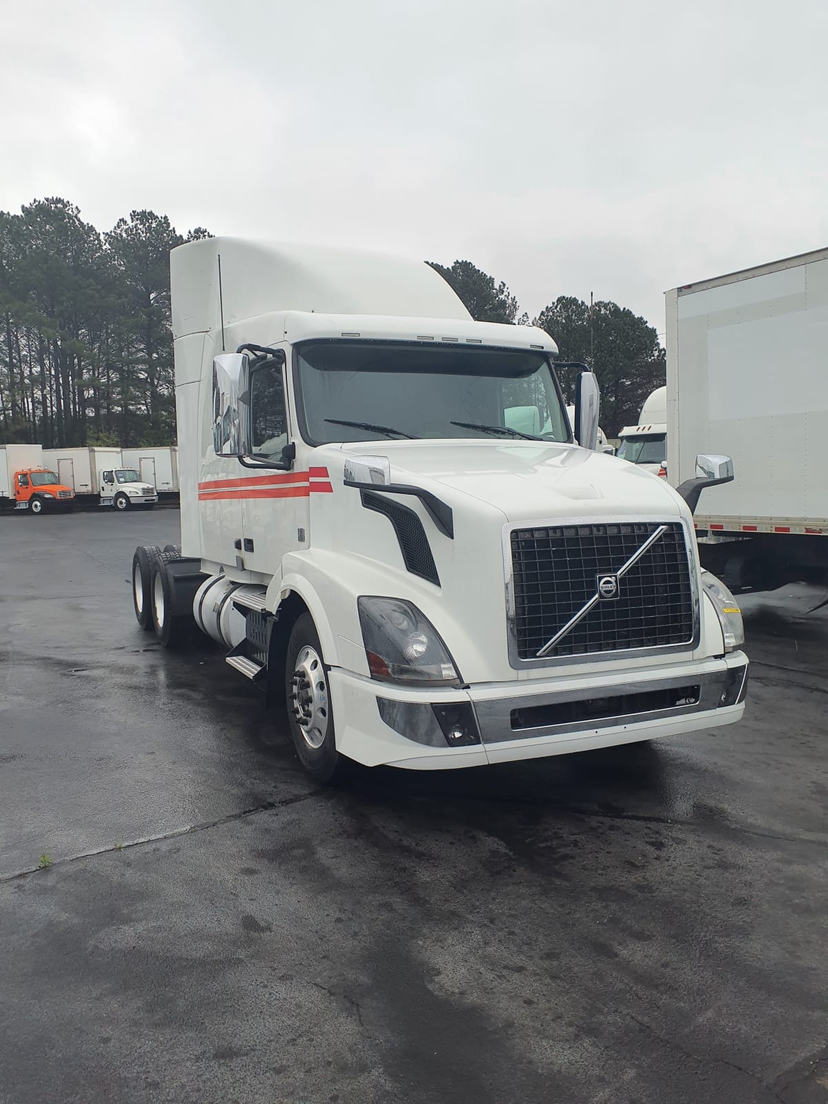 2017 Volvo VNL64TRACTOR 672325