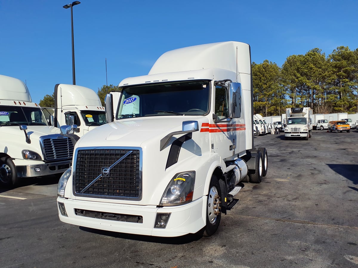 2017 Volvo VNL64TRACTOR 672327