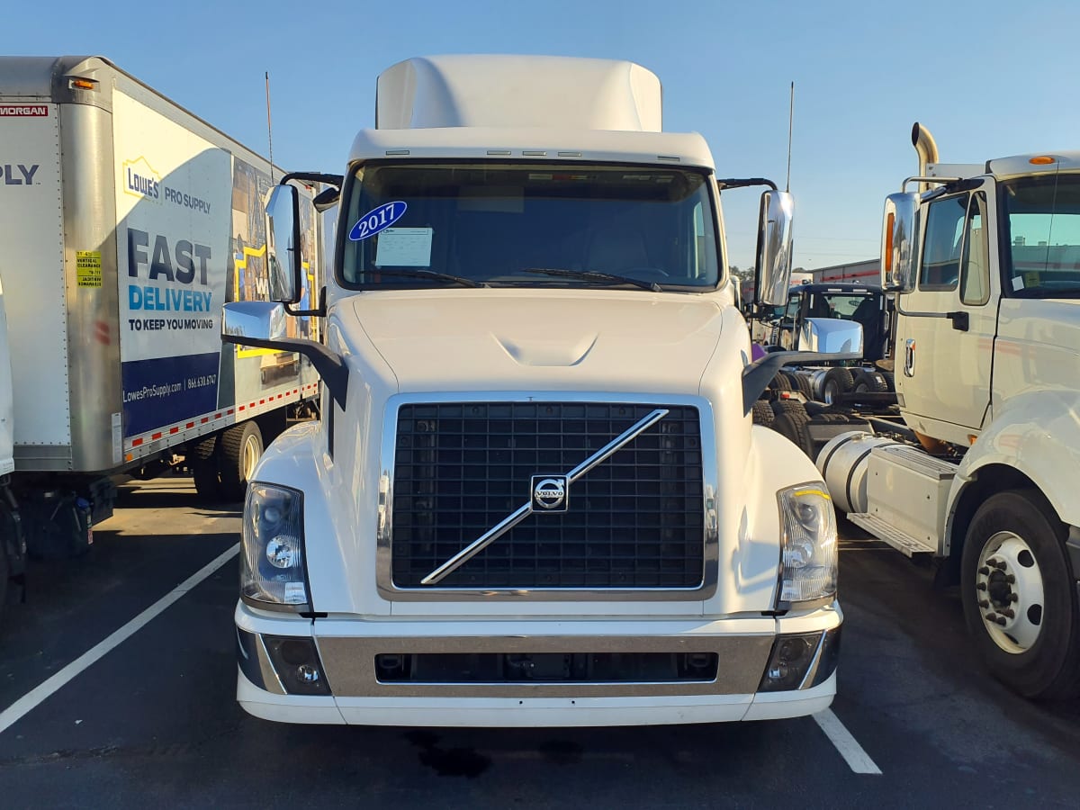 2017 Volvo VNL64TRACTOR 672329