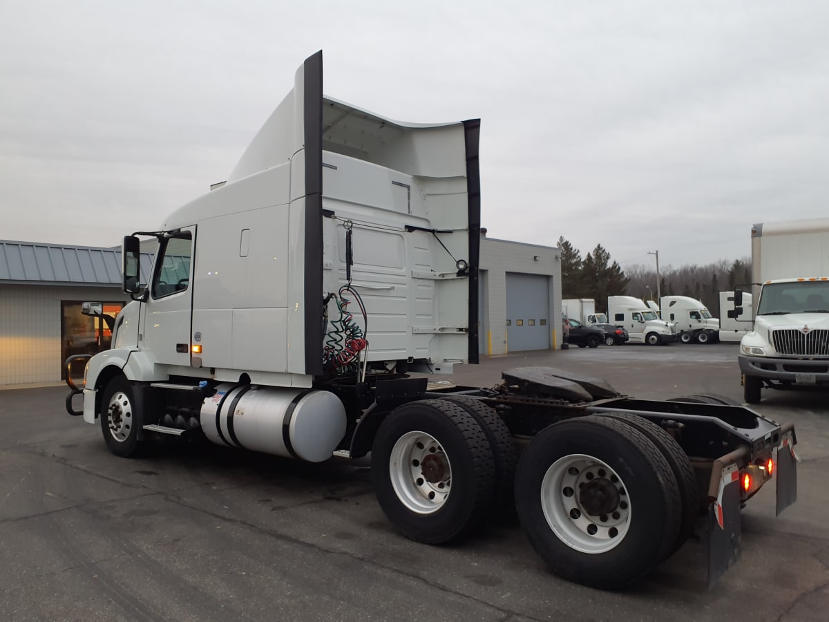 2017 Volvo VNL64TRACTOR 672335