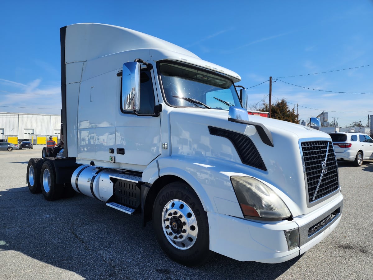 2017 Volvo VNL64TRACTOR 672336