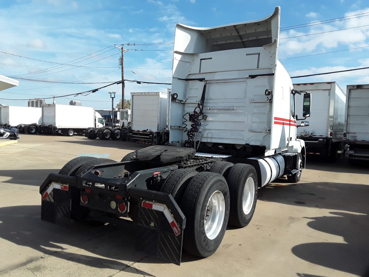 2017 Volvo VNL64TRACTOR 672348