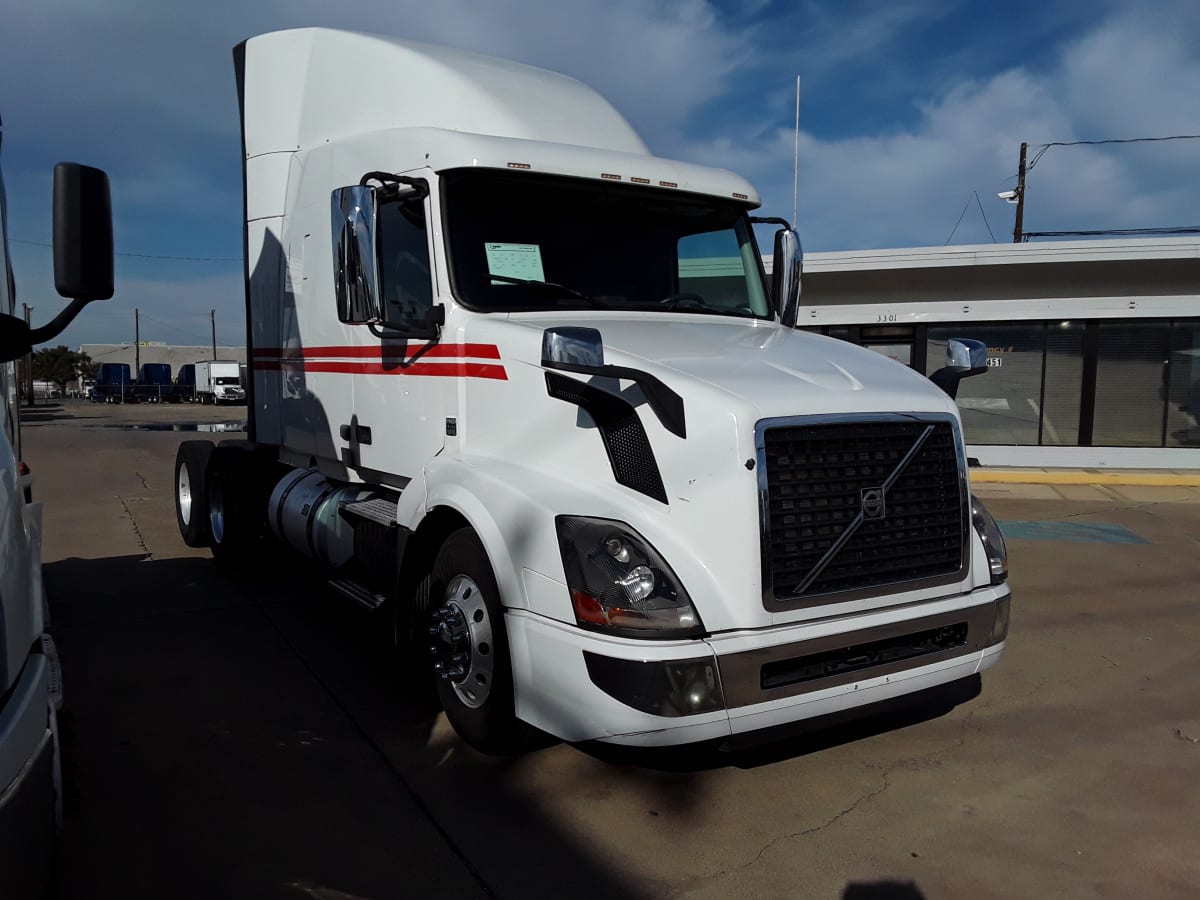 2017 Volvo VNL64TRACTOR 672351