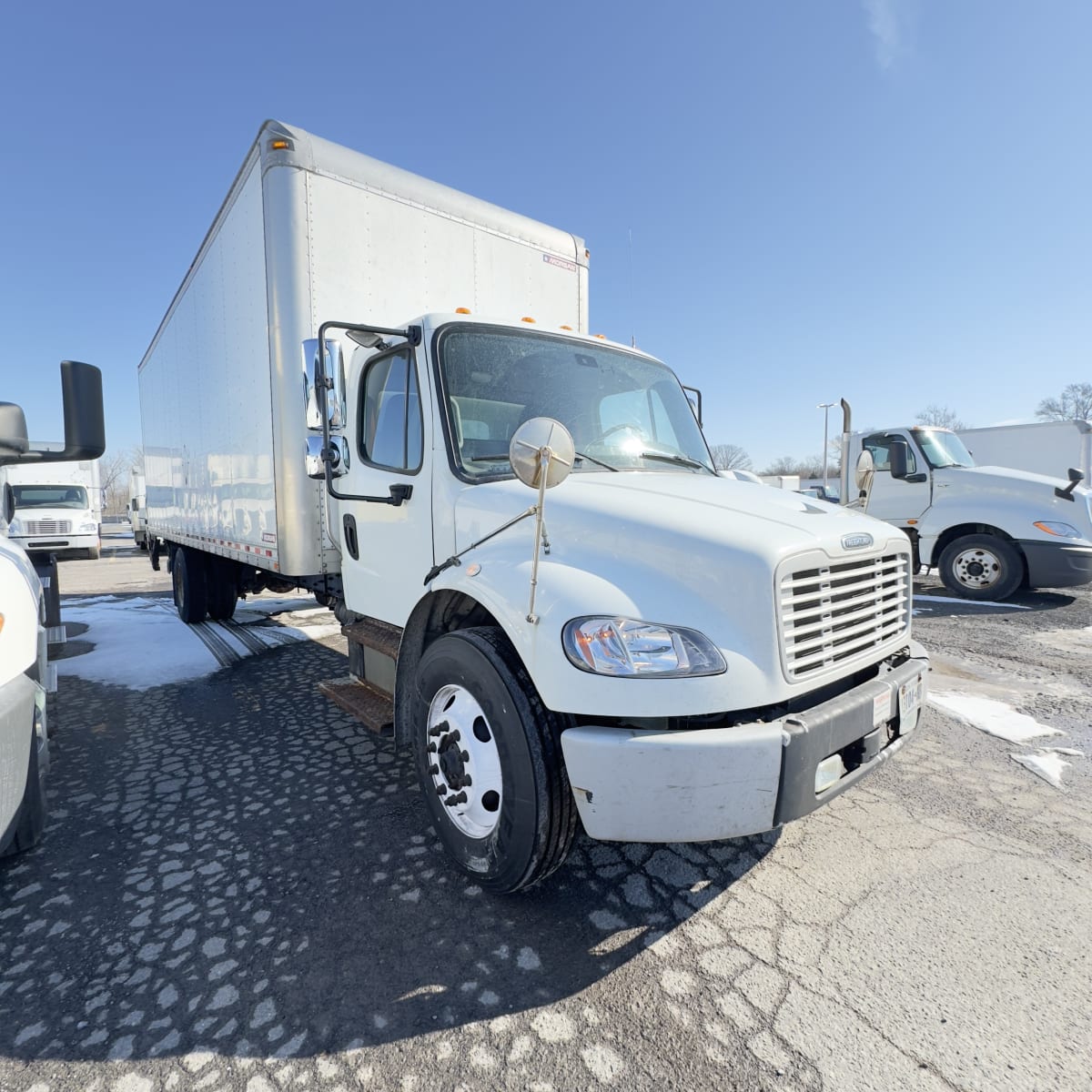 2017 Freightliner/Mercedes M2 106 672443