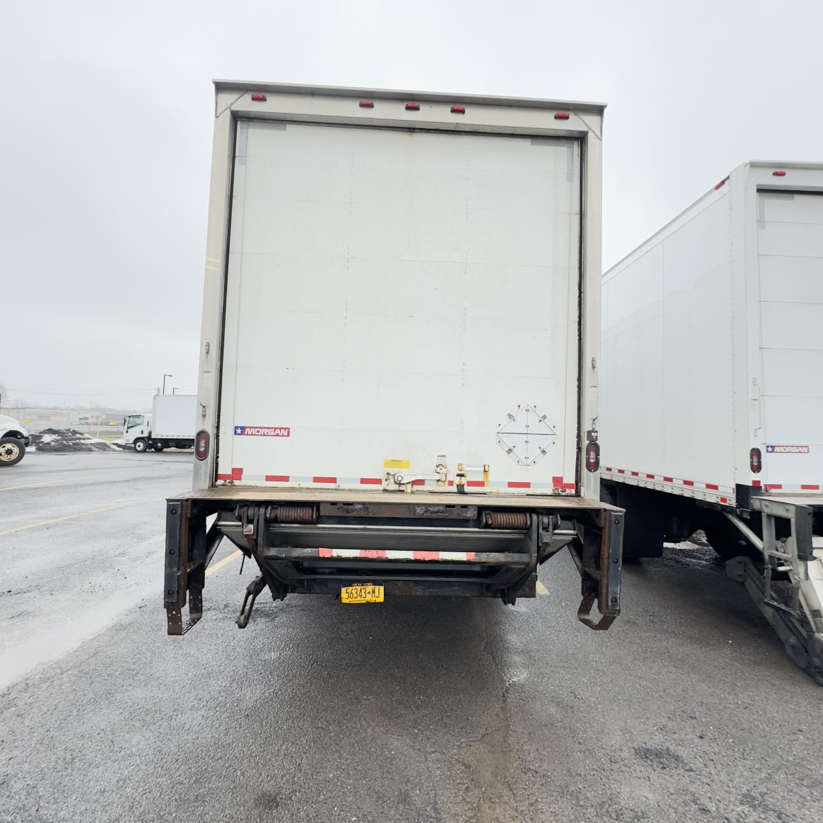 2017 Freightliner/Mercedes M2 106 672447