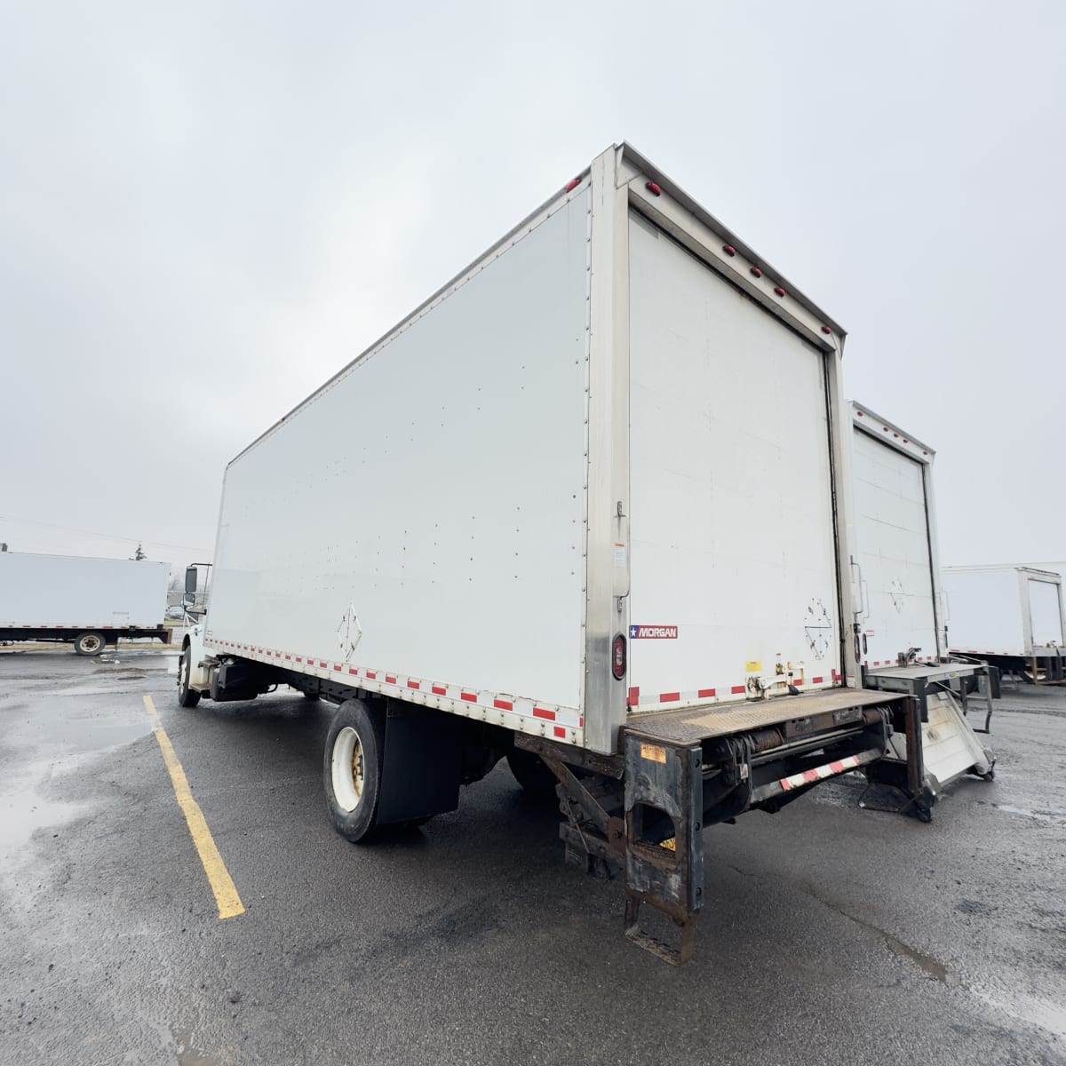 2017 Freightliner/Mercedes M2 106 672447