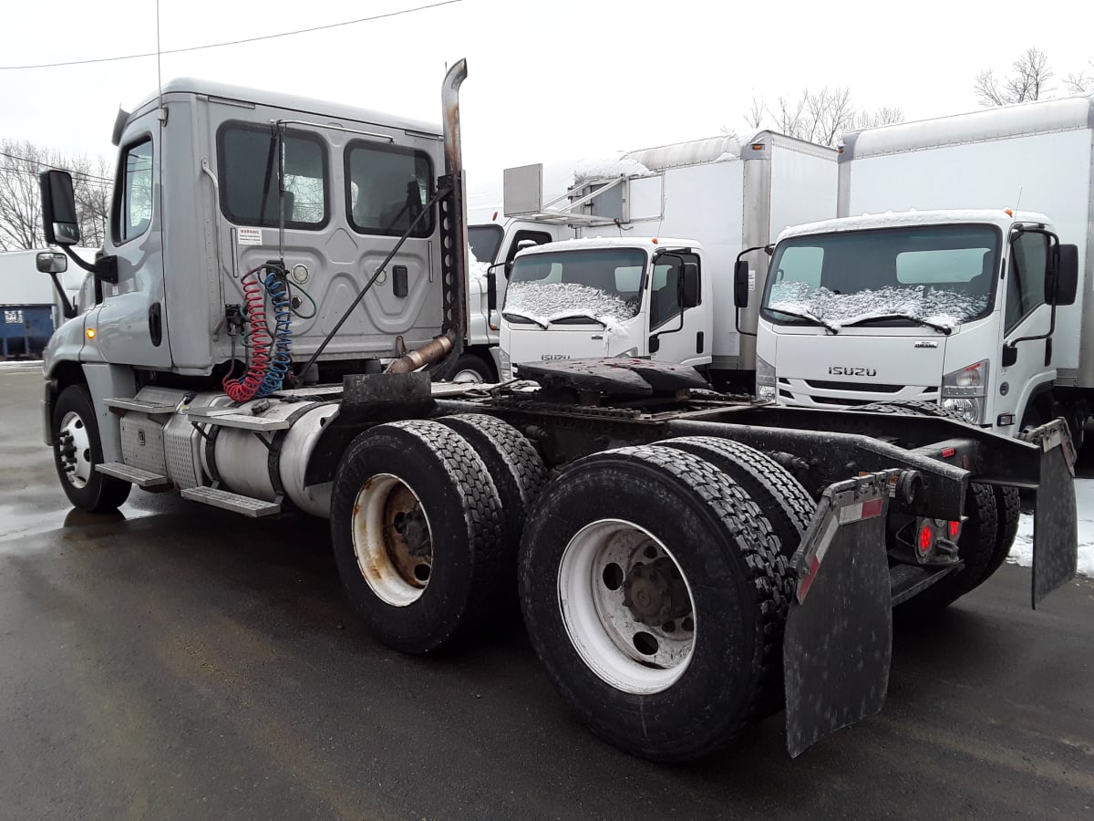 2017 Freightliner/Mercedes CASCADIA 125 672457