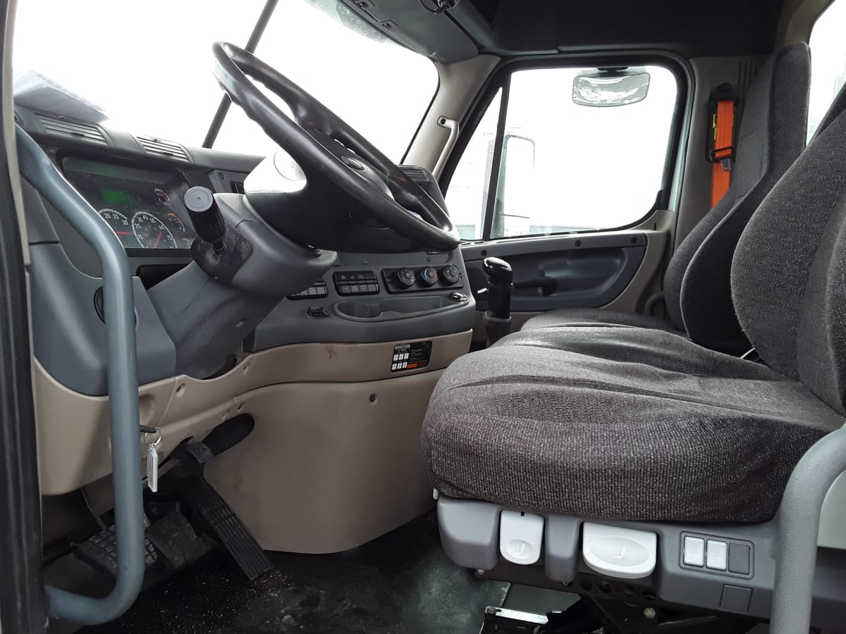 2017 Freightliner/Mercedes CASCADIA 125 672457