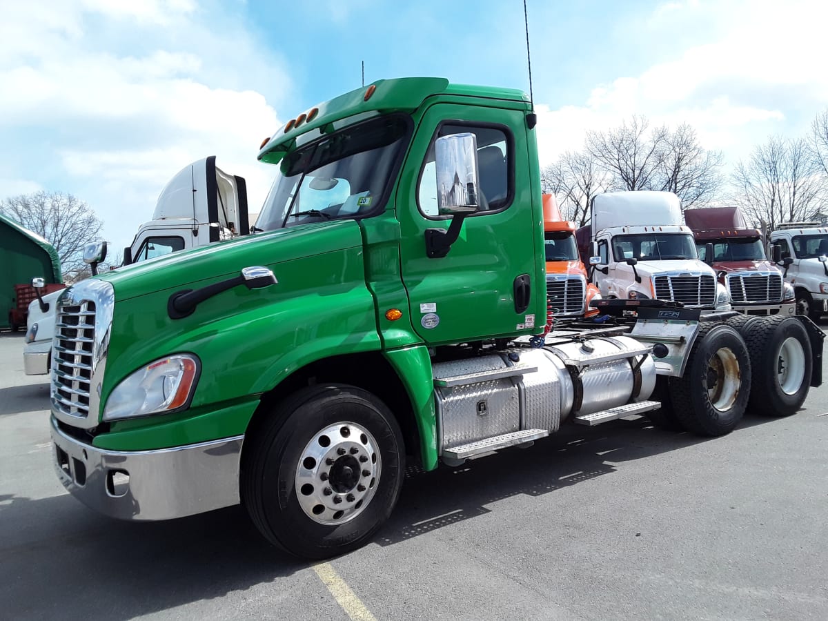 2017 Freightliner/Mercedes CASCADIA 125 672458