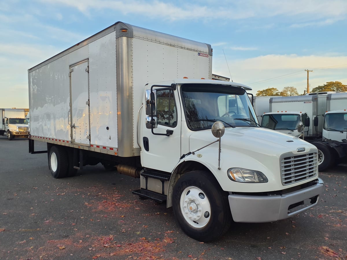 2017 Freightliner/Mercedes M2 106 672460