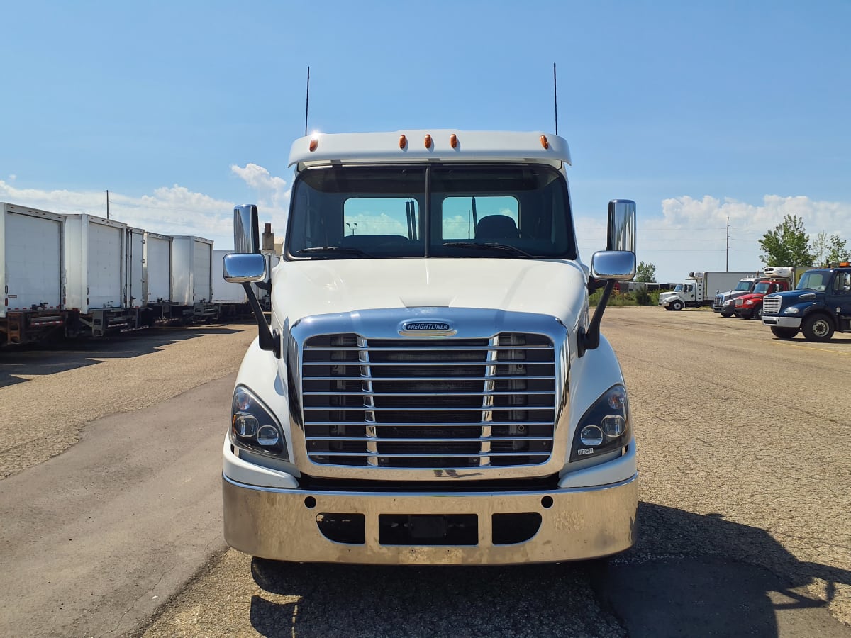 2017 Freightliner/Mercedes CASCADIA 113 672502