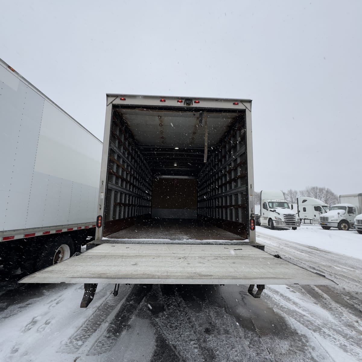 2017 Navistar International 4300 672531