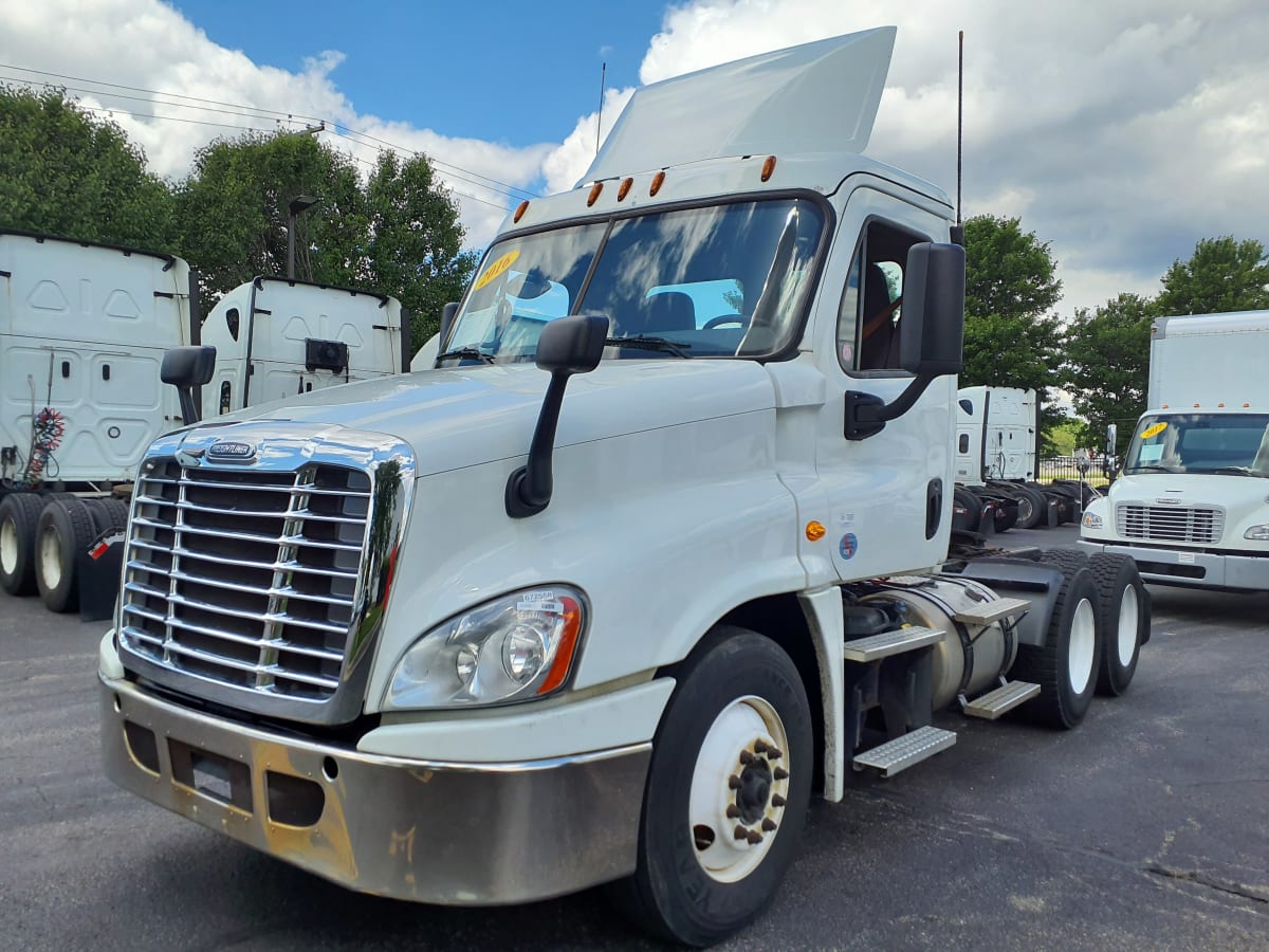 2016 Freightliner/Mercedes CASCADIA 125 672558