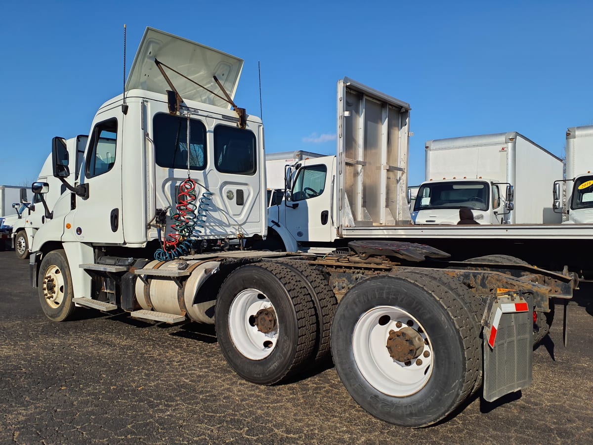 2016 Freightliner/Mercedes CASCADIA 125 672560