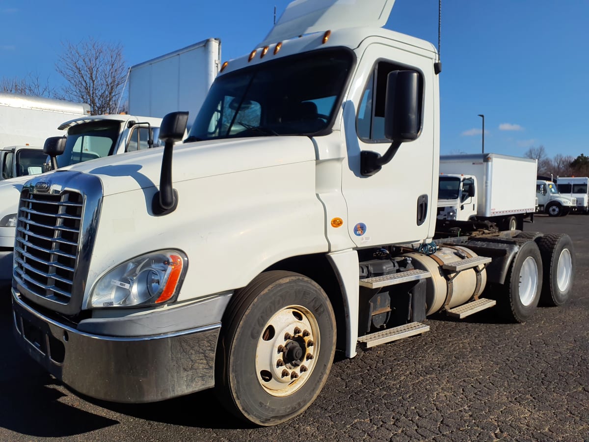 2016 Freightliner/Mercedes CASCADIA 125 672560