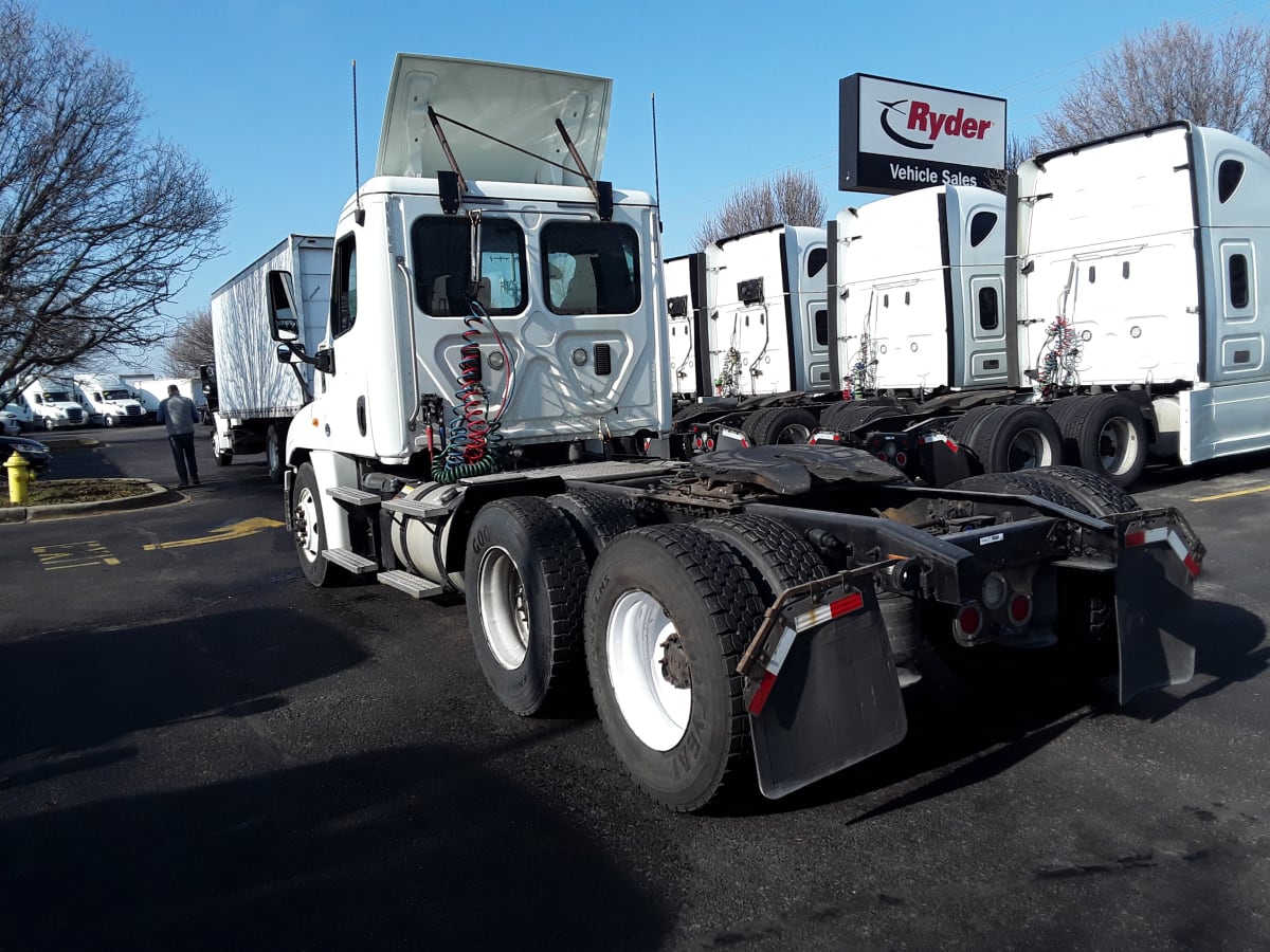 2016 Freightliner/Mercedes CASCADIA 125 672563