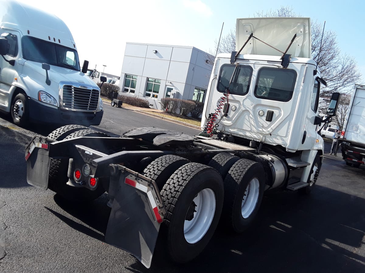 2016 Freightliner/Mercedes CASCADIA 125 672563