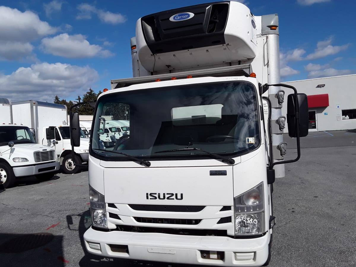 2017 Isuzu NPR 672580