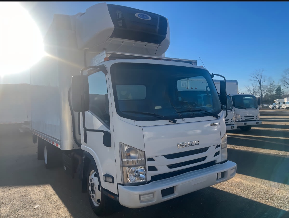 2017 Isuzu NPR 672583
