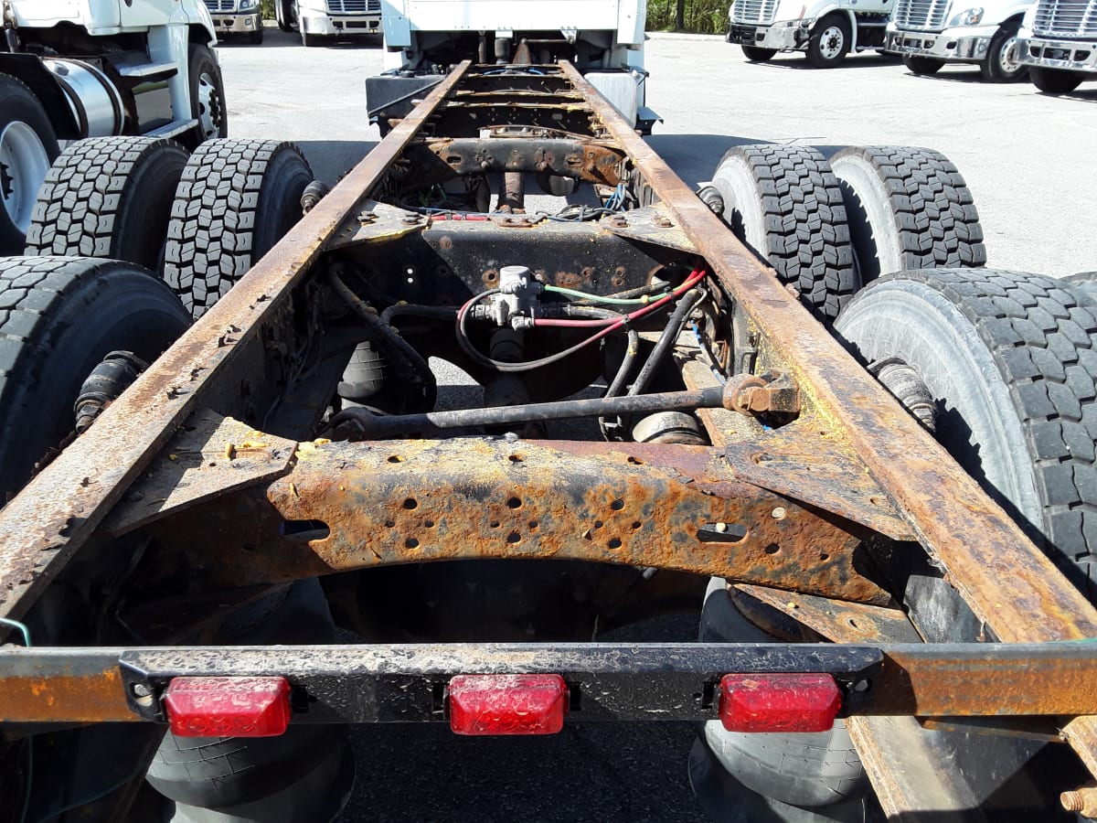 2017 Freightliner/Mercedes M2 106 672627