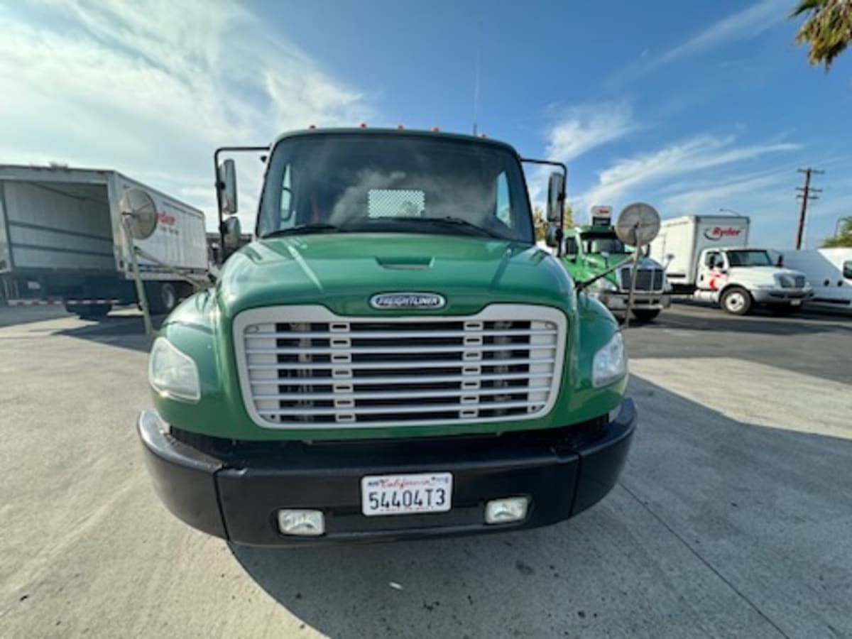 2017 Freightliner/Mercedes M2 106 672633