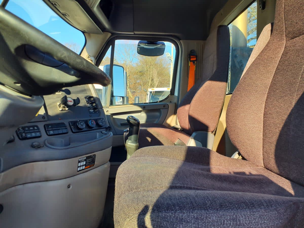 2017 Freightliner/Mercedes CASCADIA 125 672665