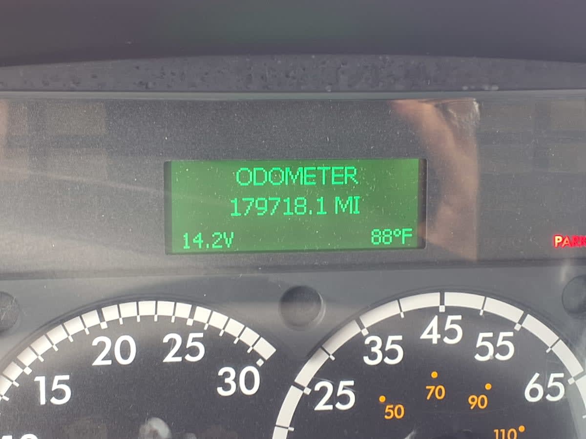 2017 Freightliner M2 106 672746