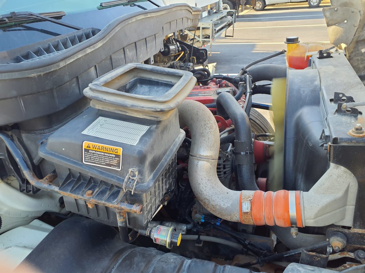 2017 Navistar International 4300 672775