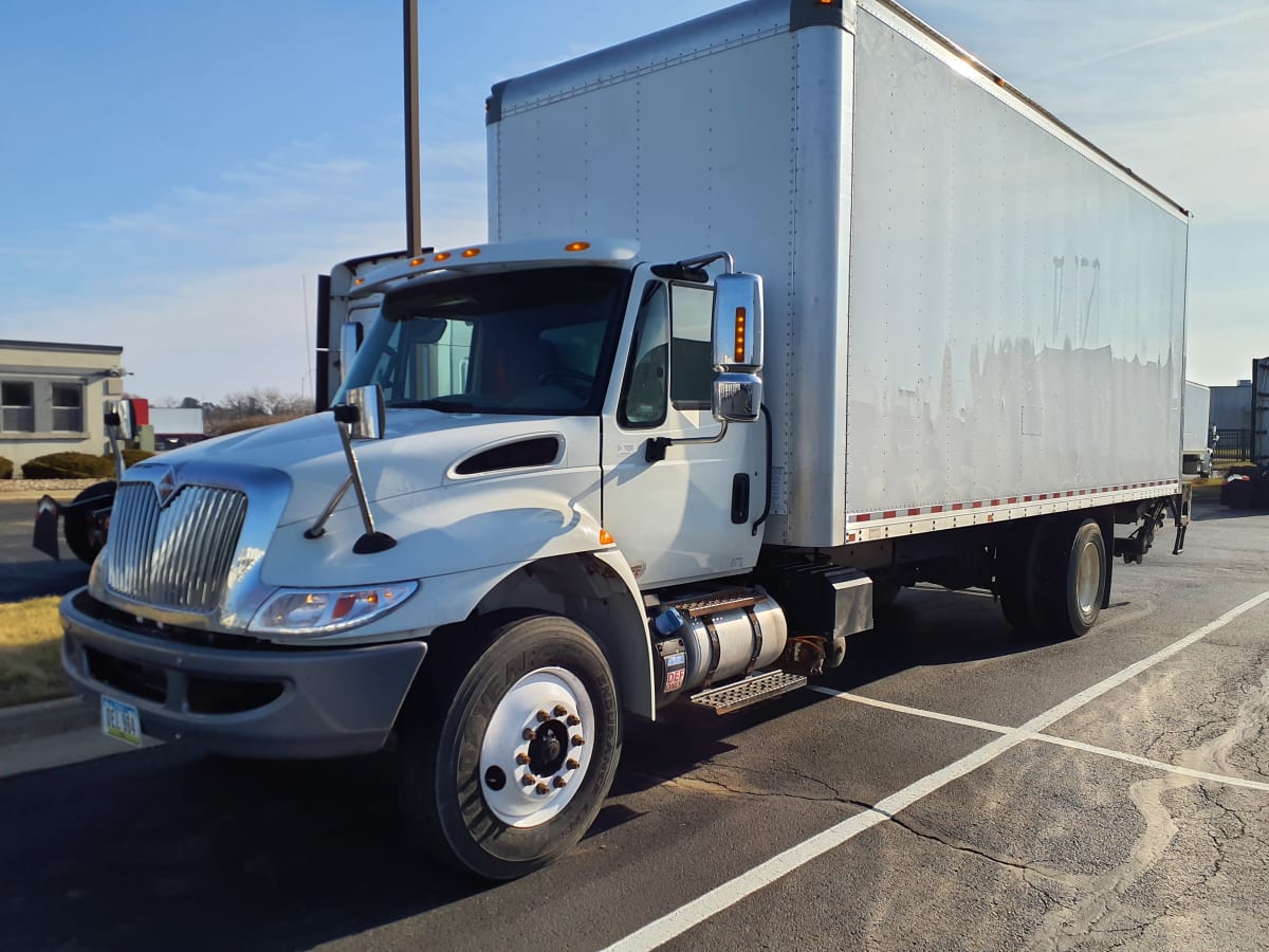 2017 Navistar International 4300 672775