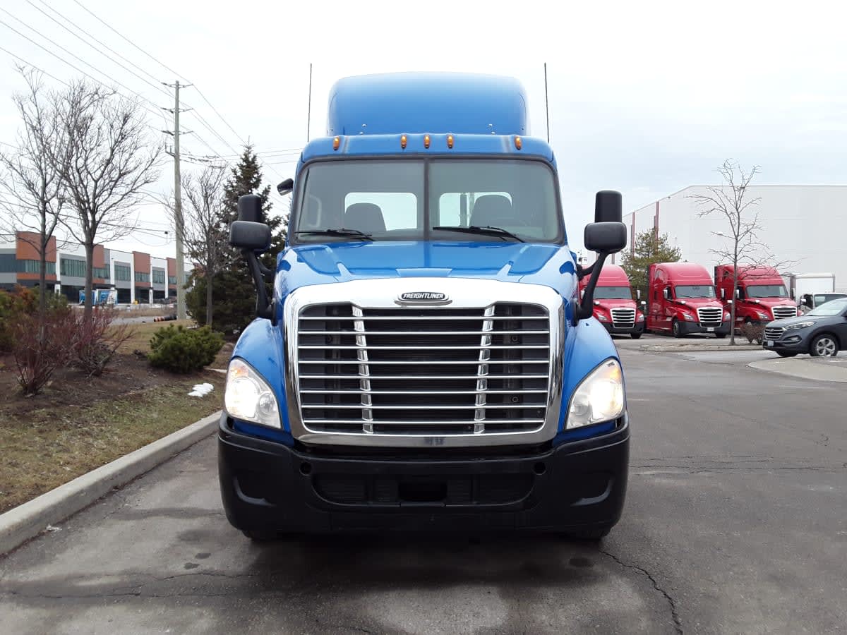2017 Freightliner/Mercedes CASCADIA 125 672825