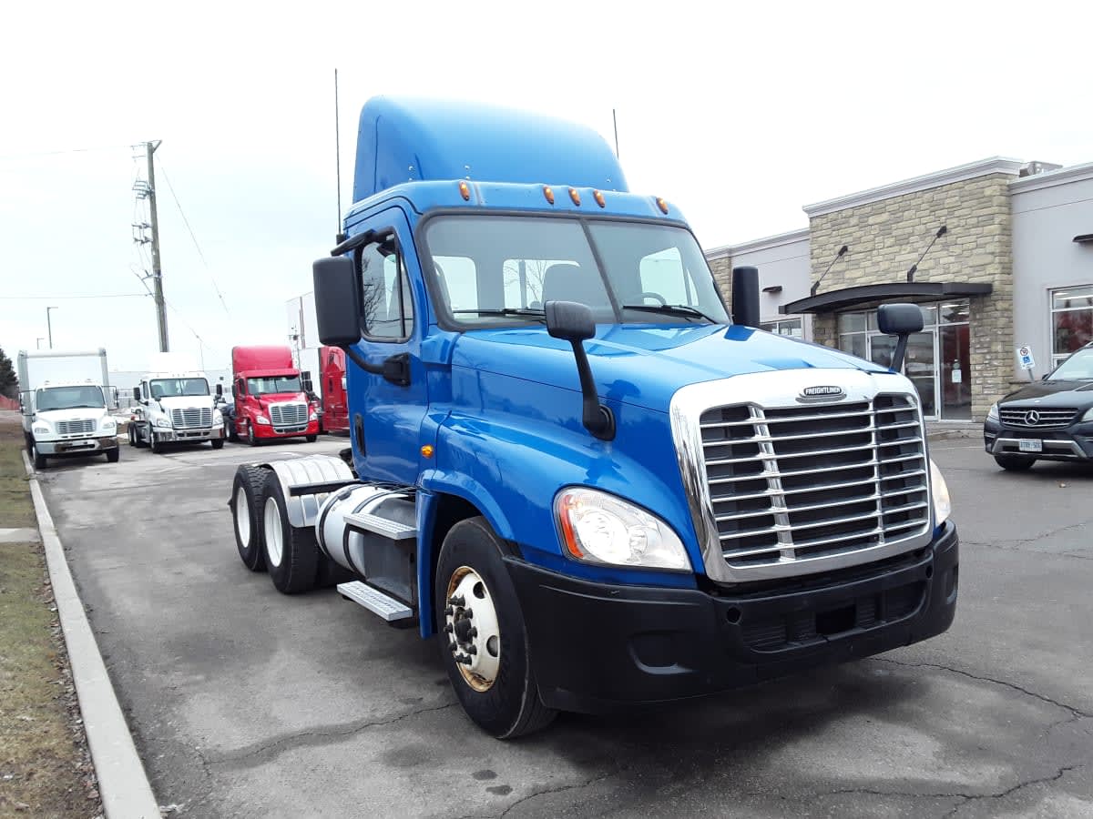2017 Freightliner/Mercedes CASCADIA 125 672825